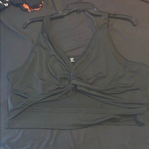 Black Knotted Crop Top sooo freekn cute